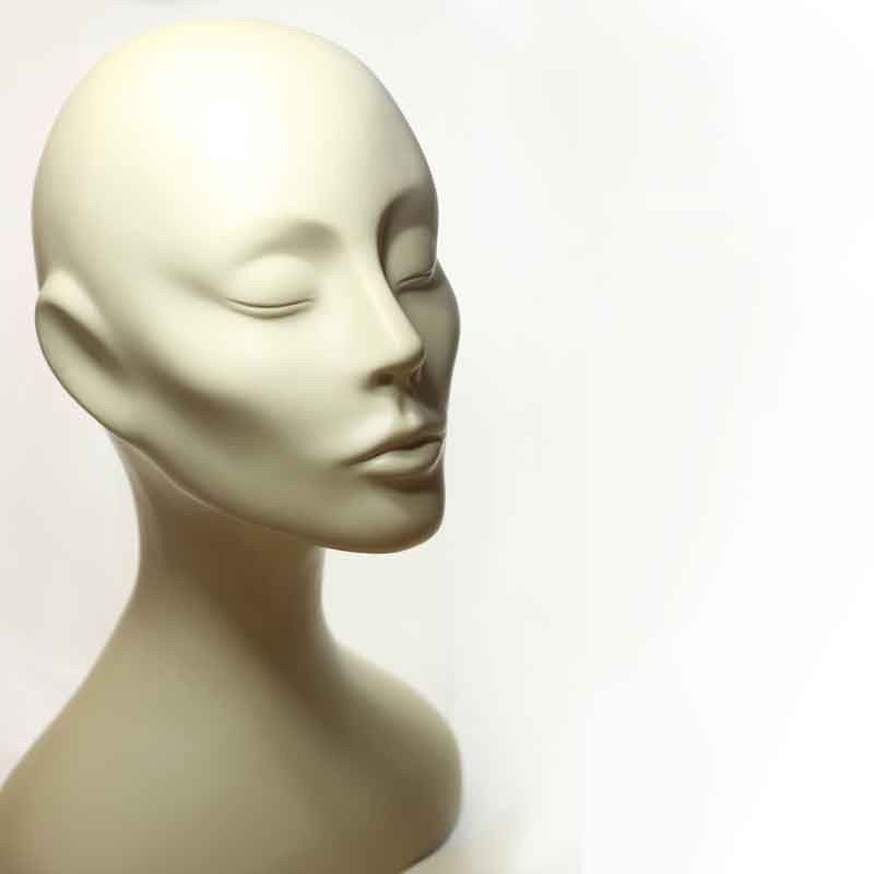 CABEZA DE MAQUILLAJE + ALCOHOL ISOPROPILICO